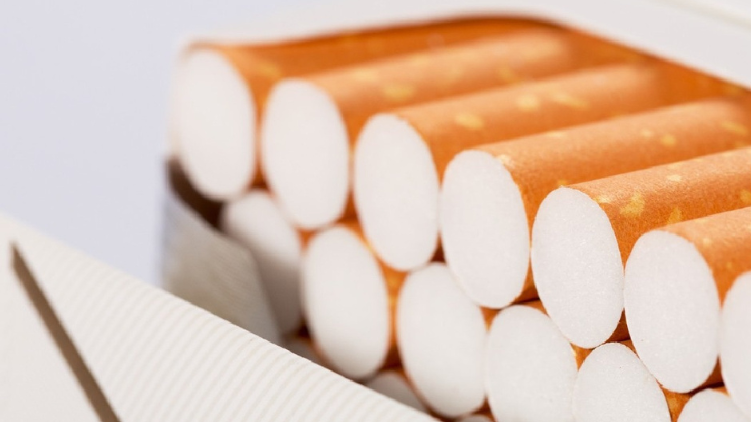 Premium Cigarette Packing